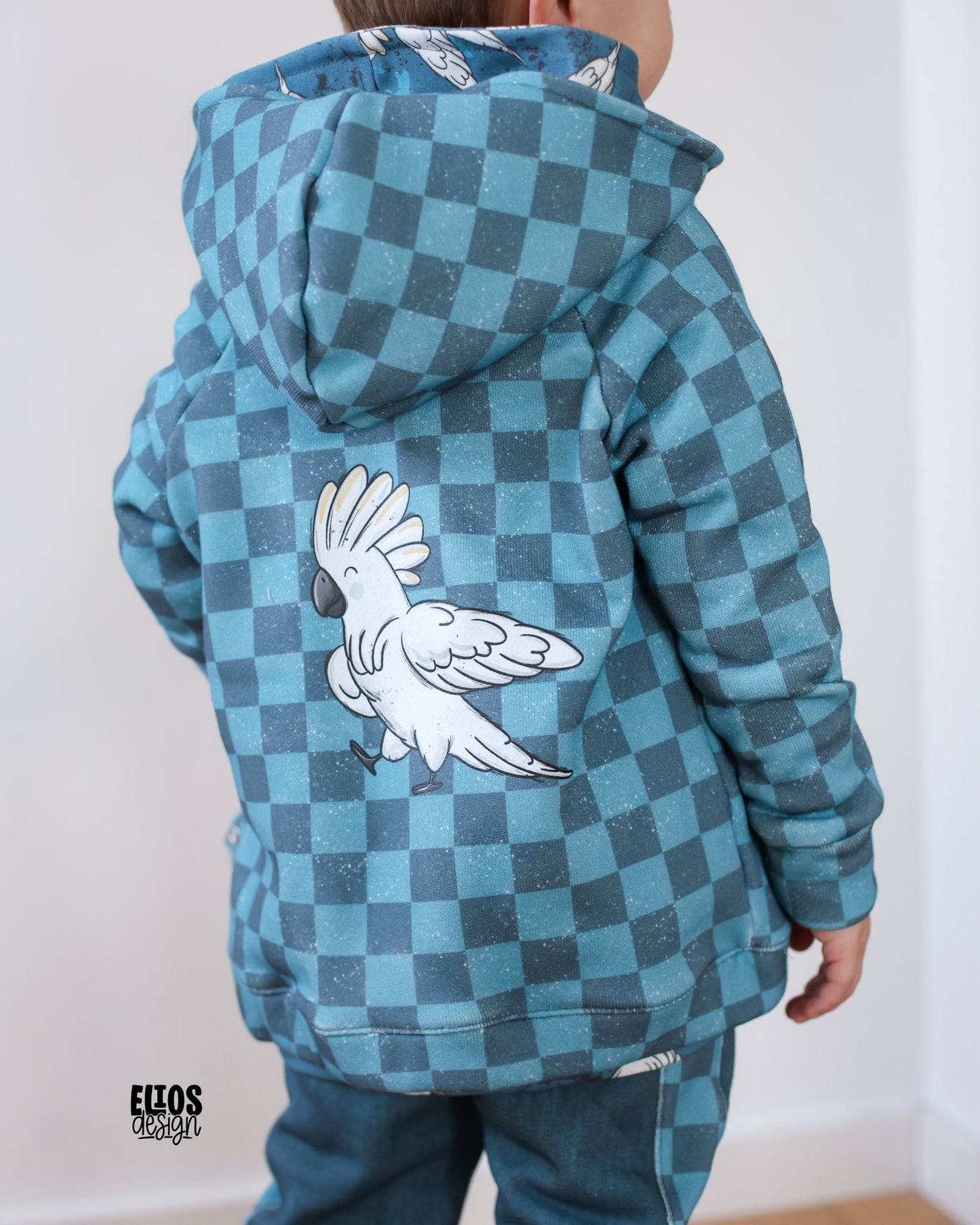 Cool Kakadu – modernes Bügelbild für Kinder & Handmade