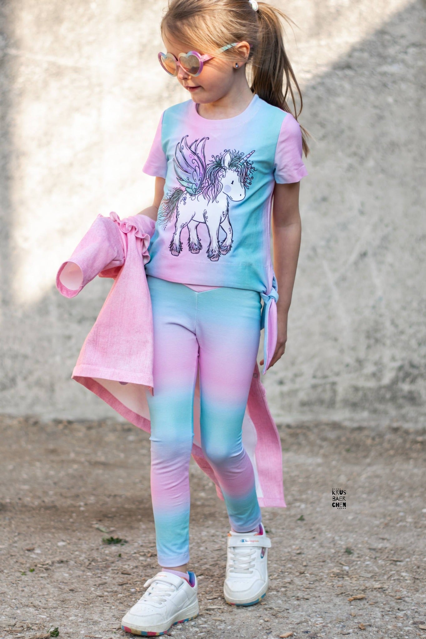 Bügelbild Einhornzeit Blau – zauberhaftes Einhorn Bügelbild für Kinder