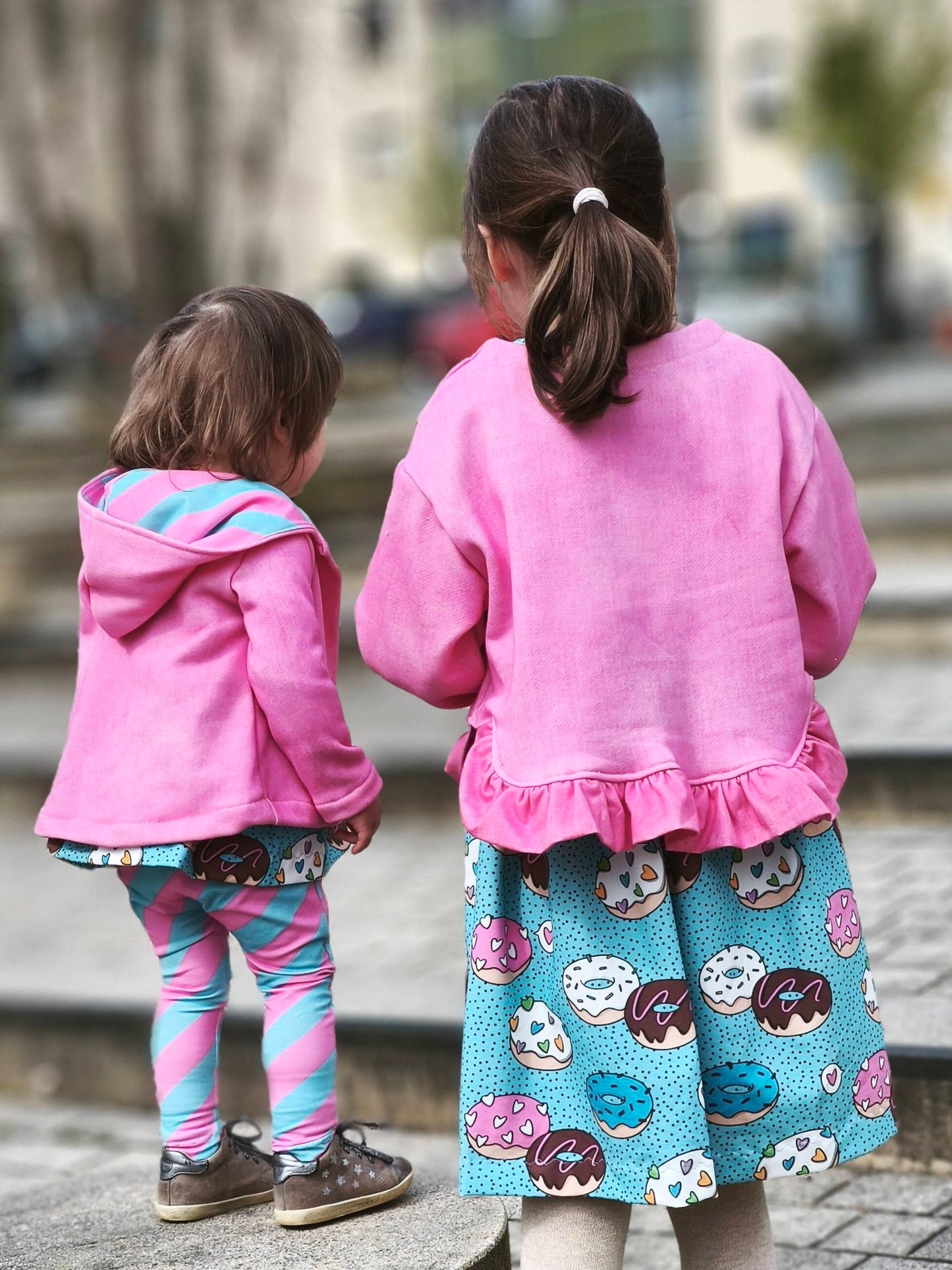 Donut Pop – Bunter Donut Stoff | auf verschiedenen Stoffarten