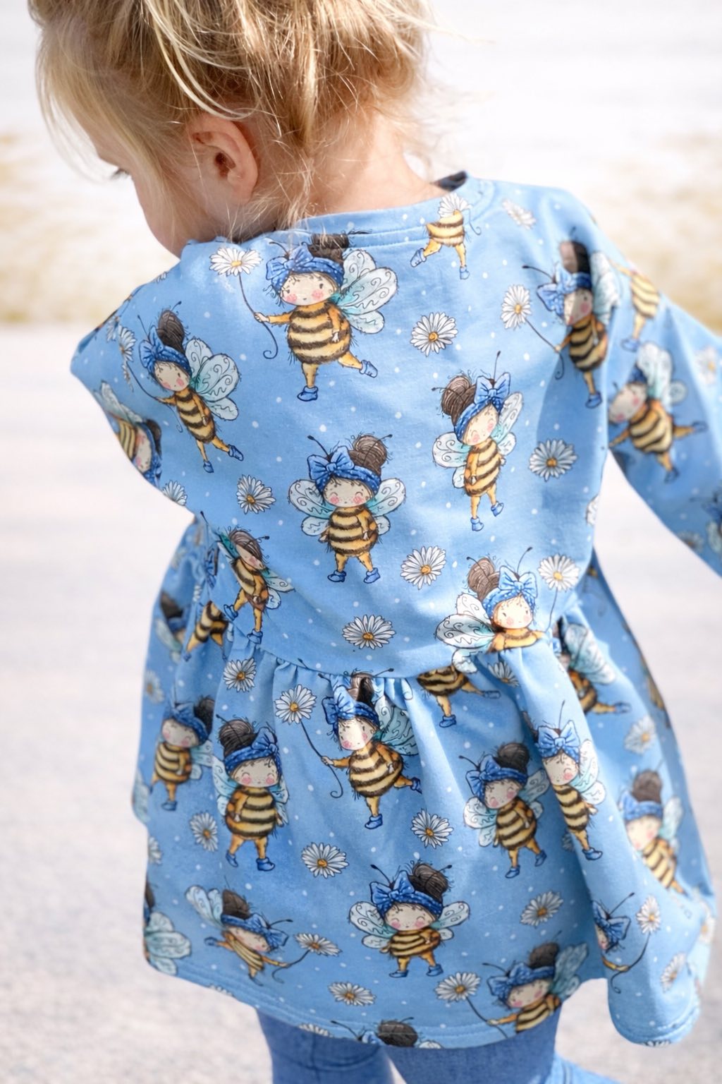 Stoffpaket Bienenmädchen Blau – Mädchen als Biene | auf verschiedenen Stoffarten