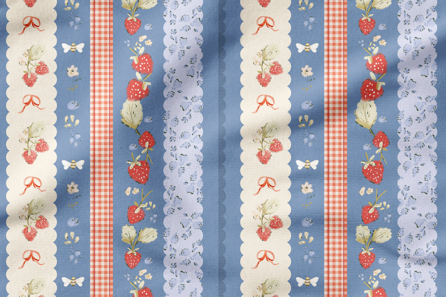 Strawberry Meadow Blau – romantischer Erdbeer Stoff | auf verschiedenen Stoffarten