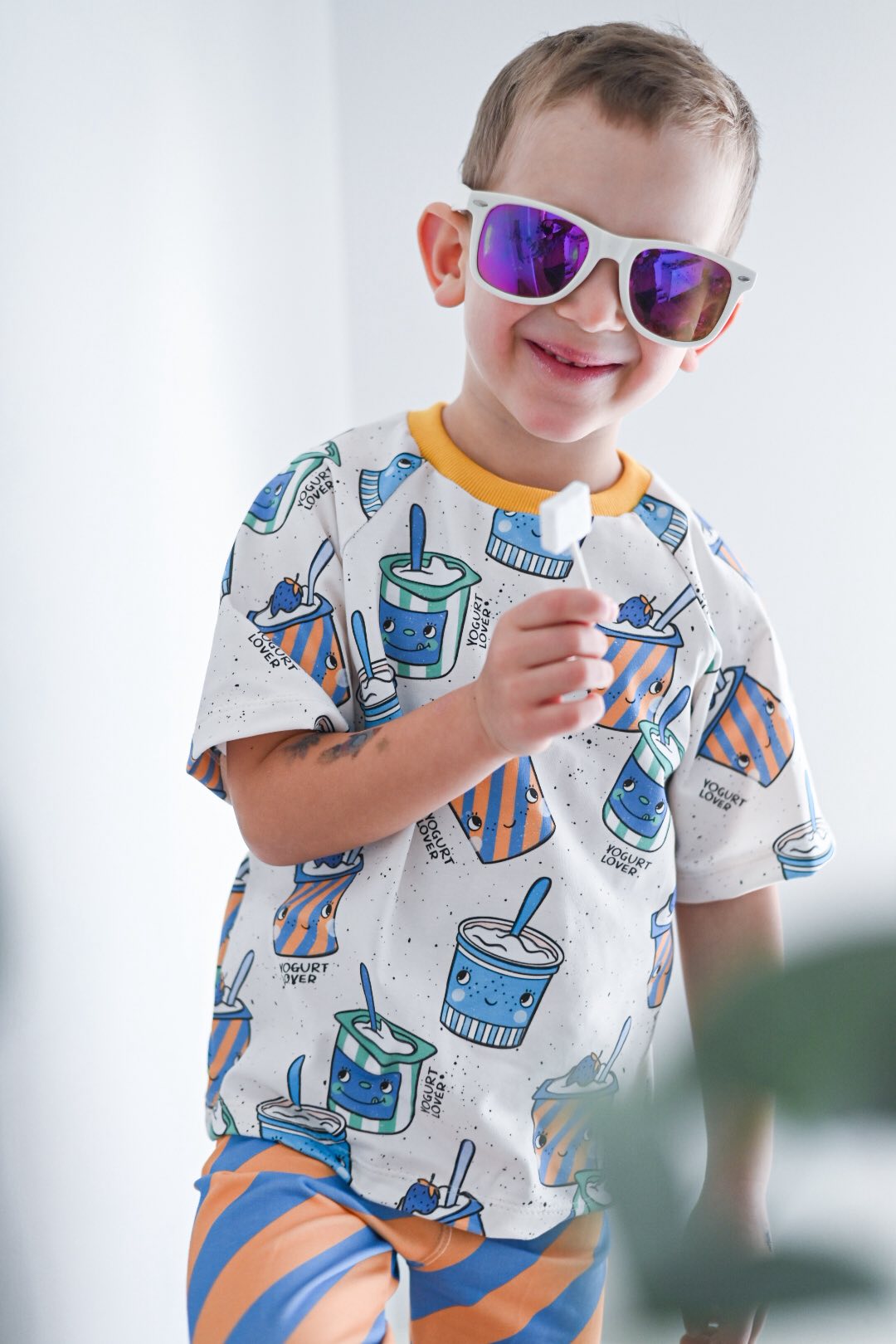 Yogurt Lover Neutral – Kinderstoff Food Design | verschiedene Stoffarten