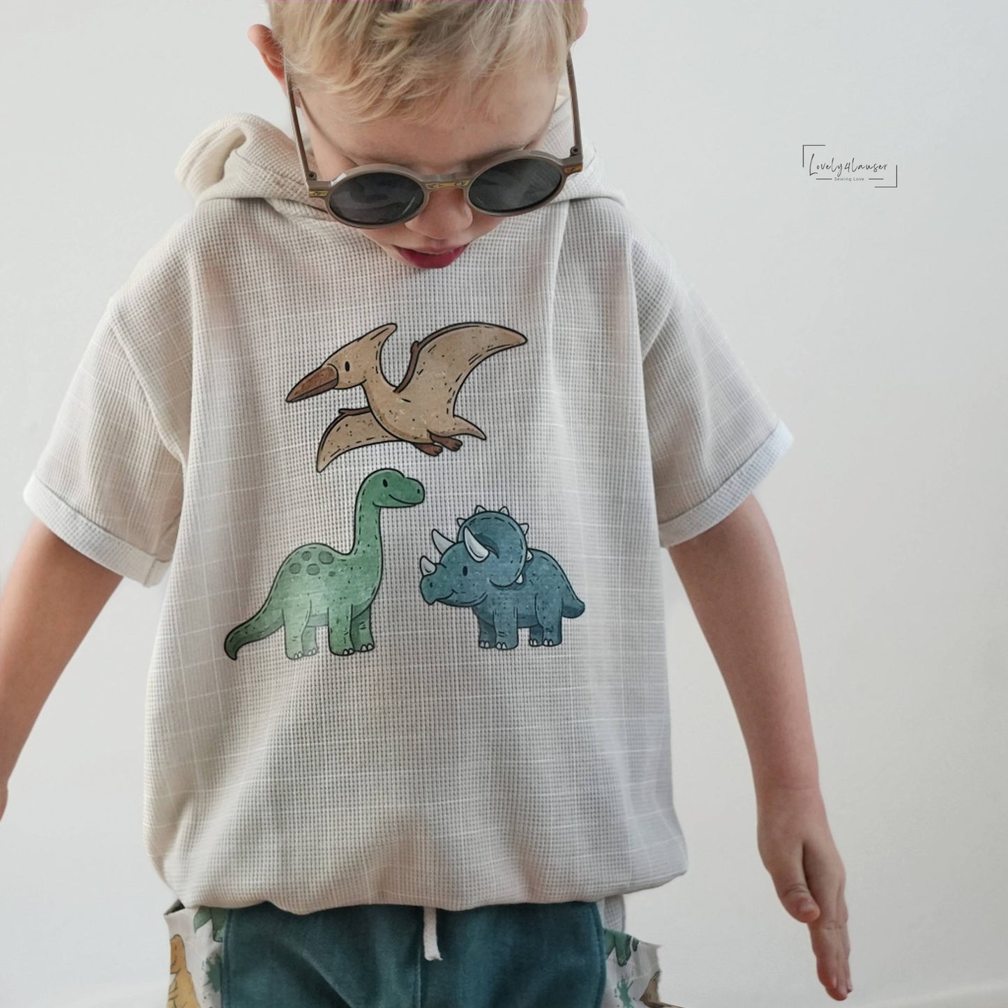 Bügelbild Dinotopia – süße Dinosaurier im Aquarell Stil