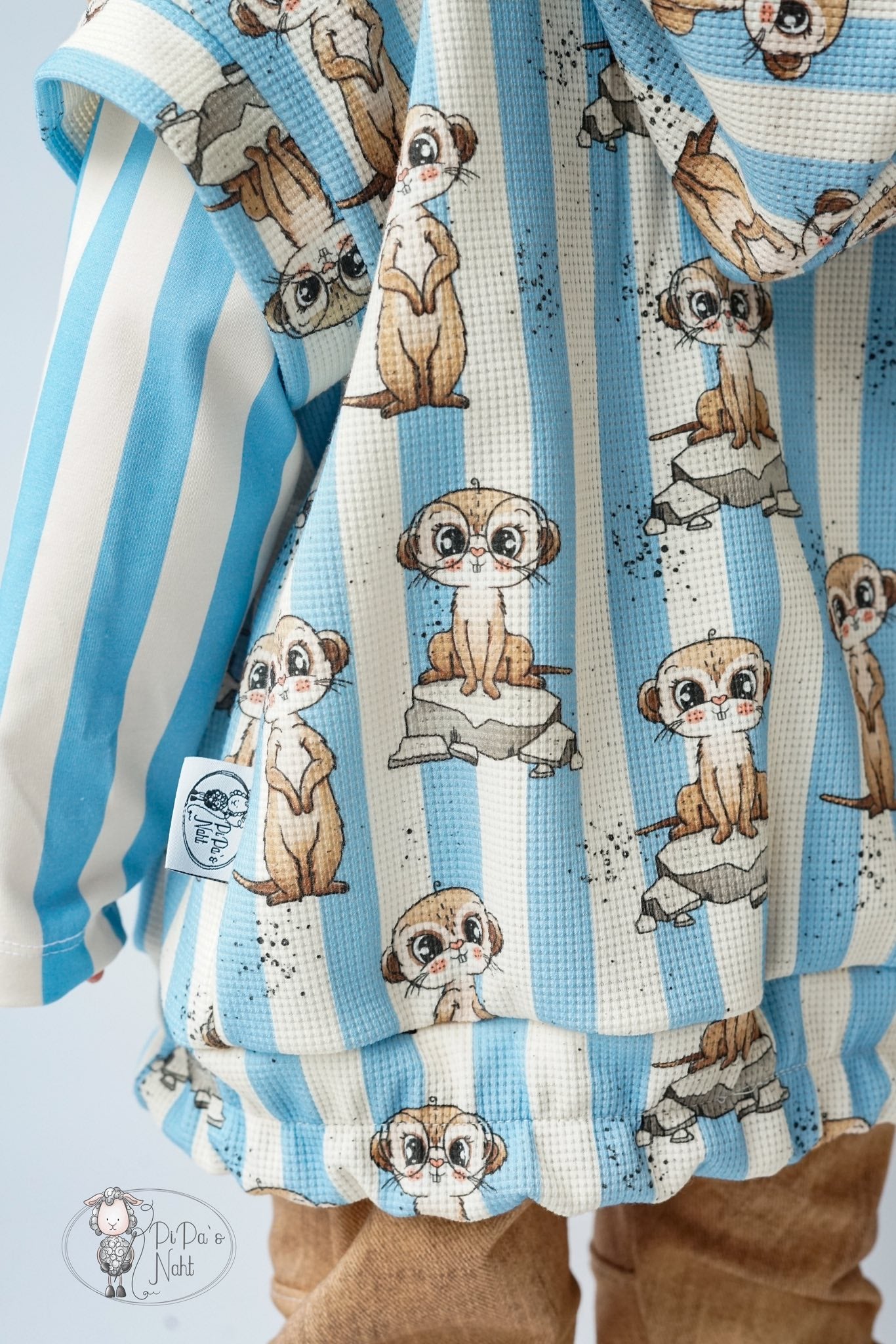 Erdmännchen Crew Stoff – süßer Kinderstoff mit Tieren | verschiedene Stoffarten