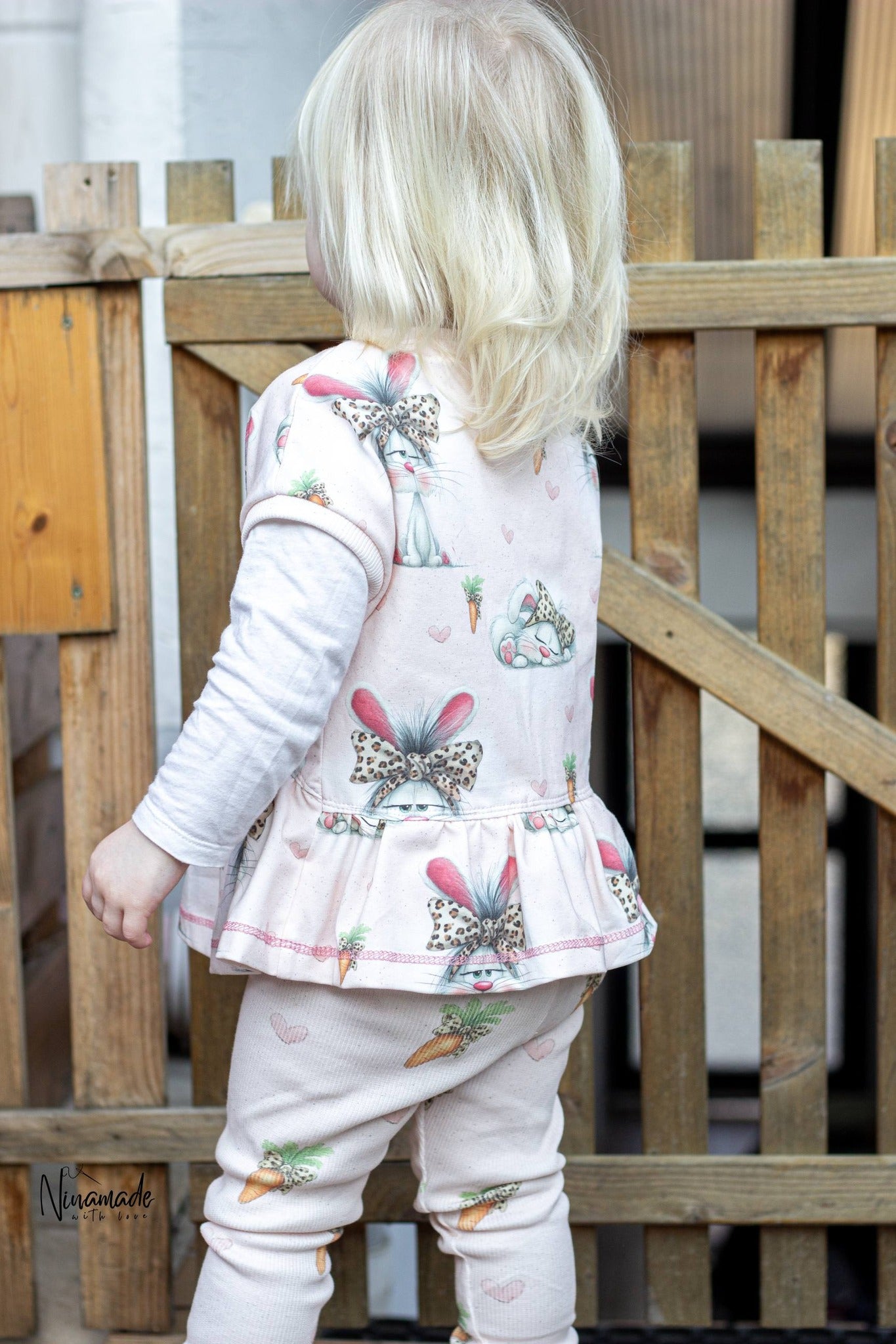 Miss Bunny Rosa – verspielter Hasenstoff | verschiedene Stoffarten