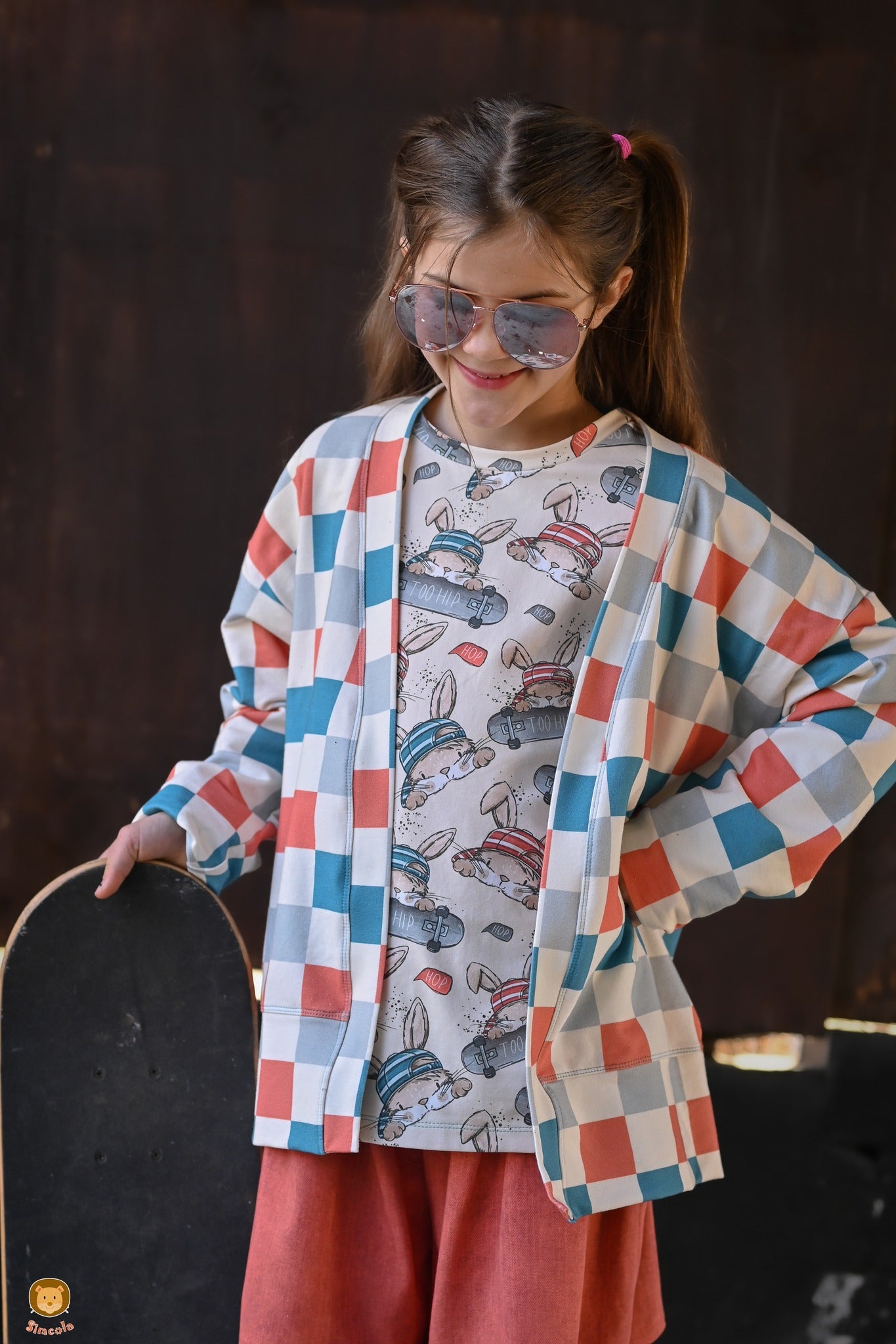 Skate Bunny Vibes Beige – Kinderstoff mit Hasen | verschiedene Stoffarten