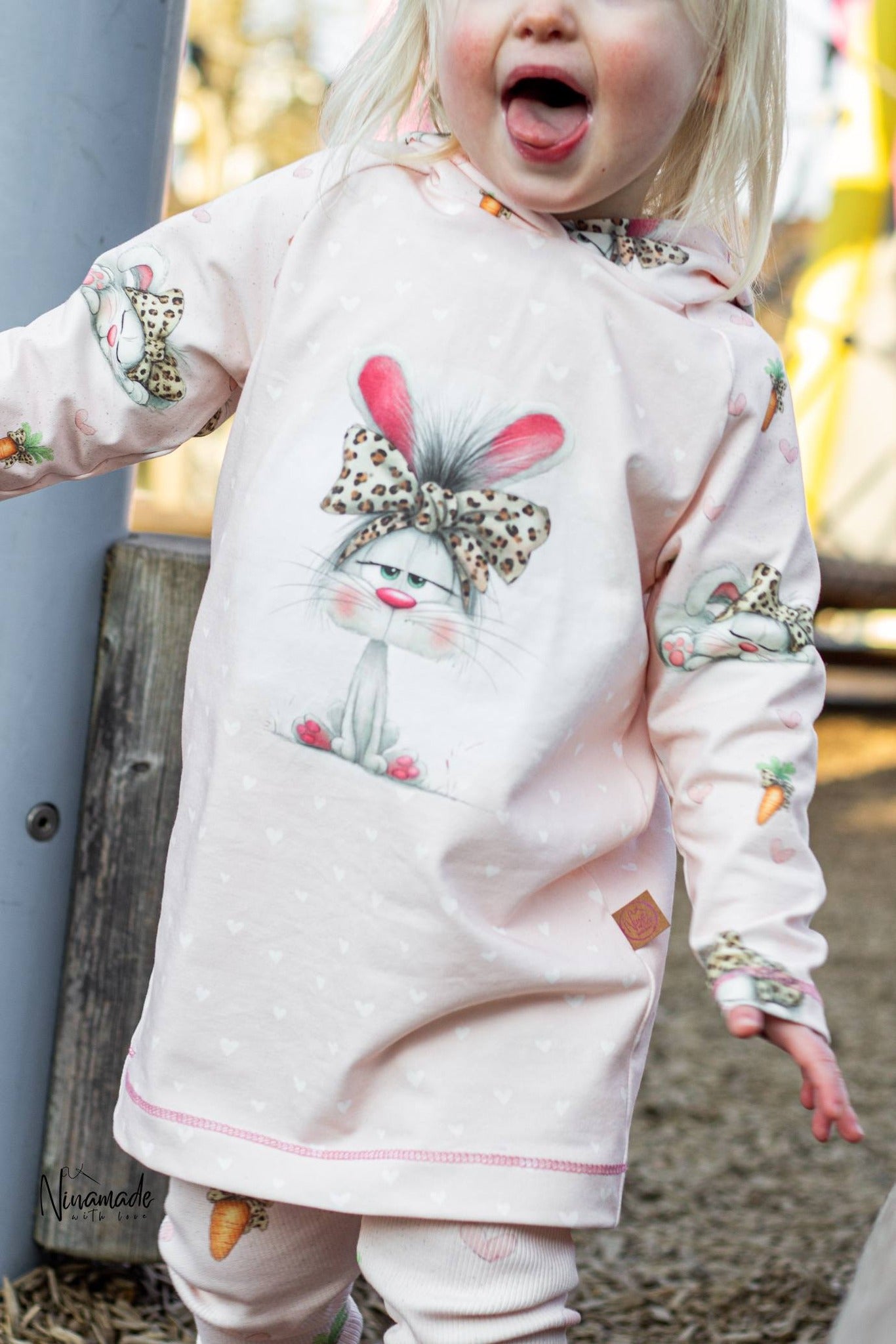 Miss Bunny Rosa – verspielter Hasenstoff | verschiedene Stoffarten
