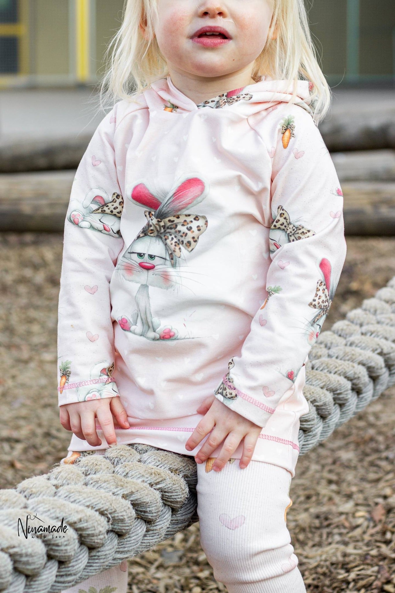 Miss Bunny Rosa – verspielter Hasenstoff | verschiedene Stoffarten