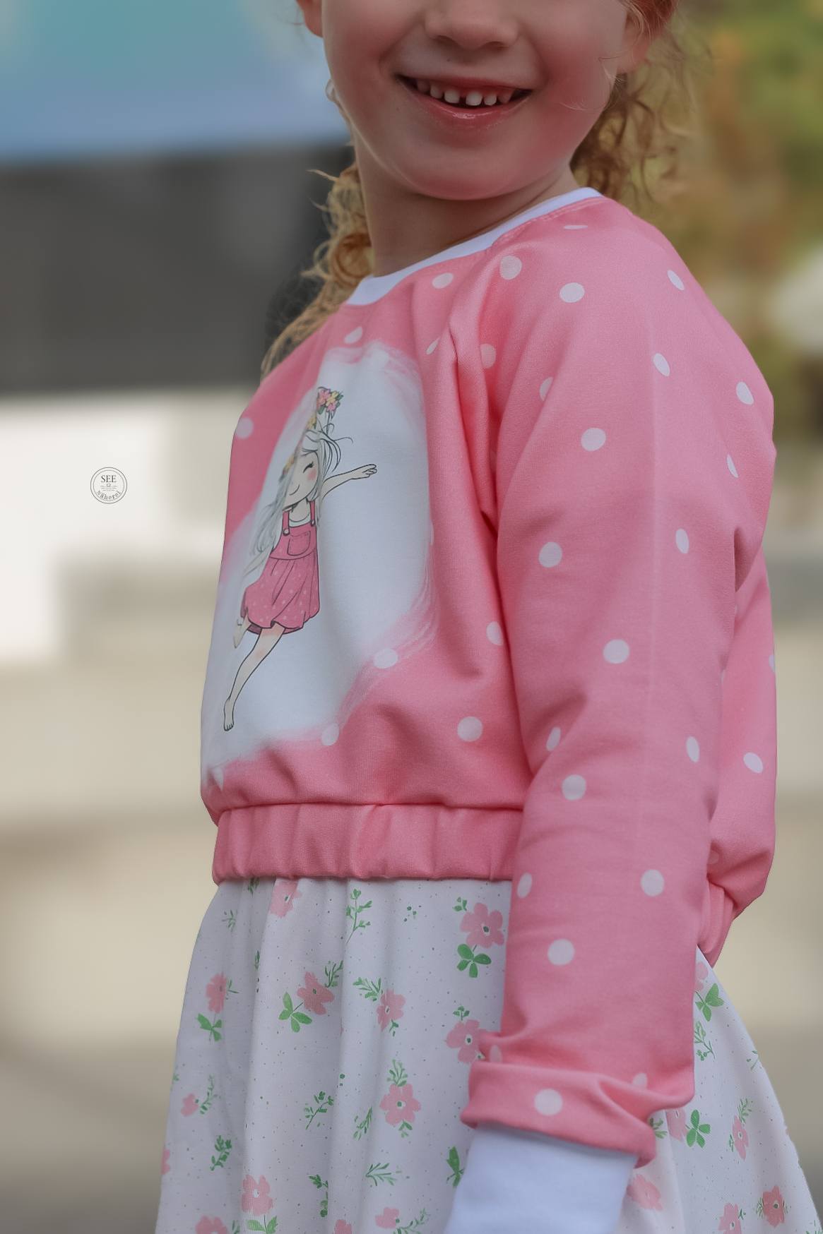 Rosie – verspieltes Mädchenmotiv | auf verschiedenen Stoffarten erhältlich