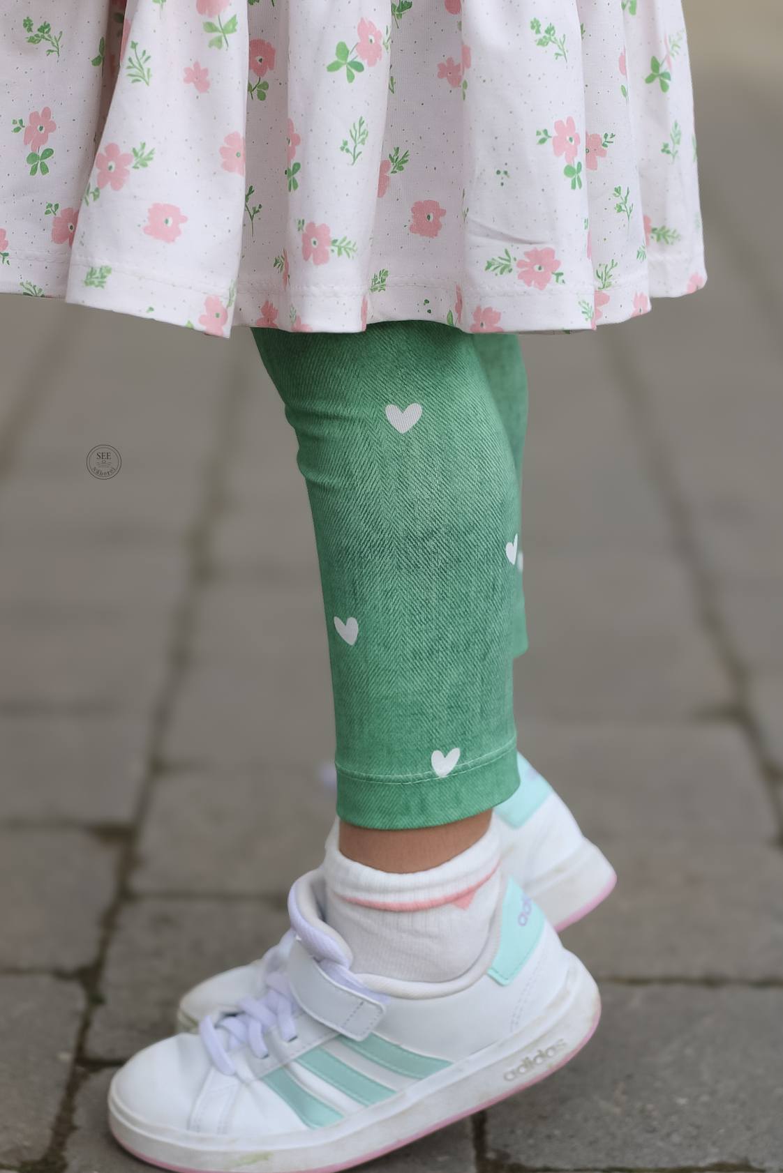 Rosie – verspieltes Mädchenmotiv | auf verschiedenen Stoffarten erhältlich