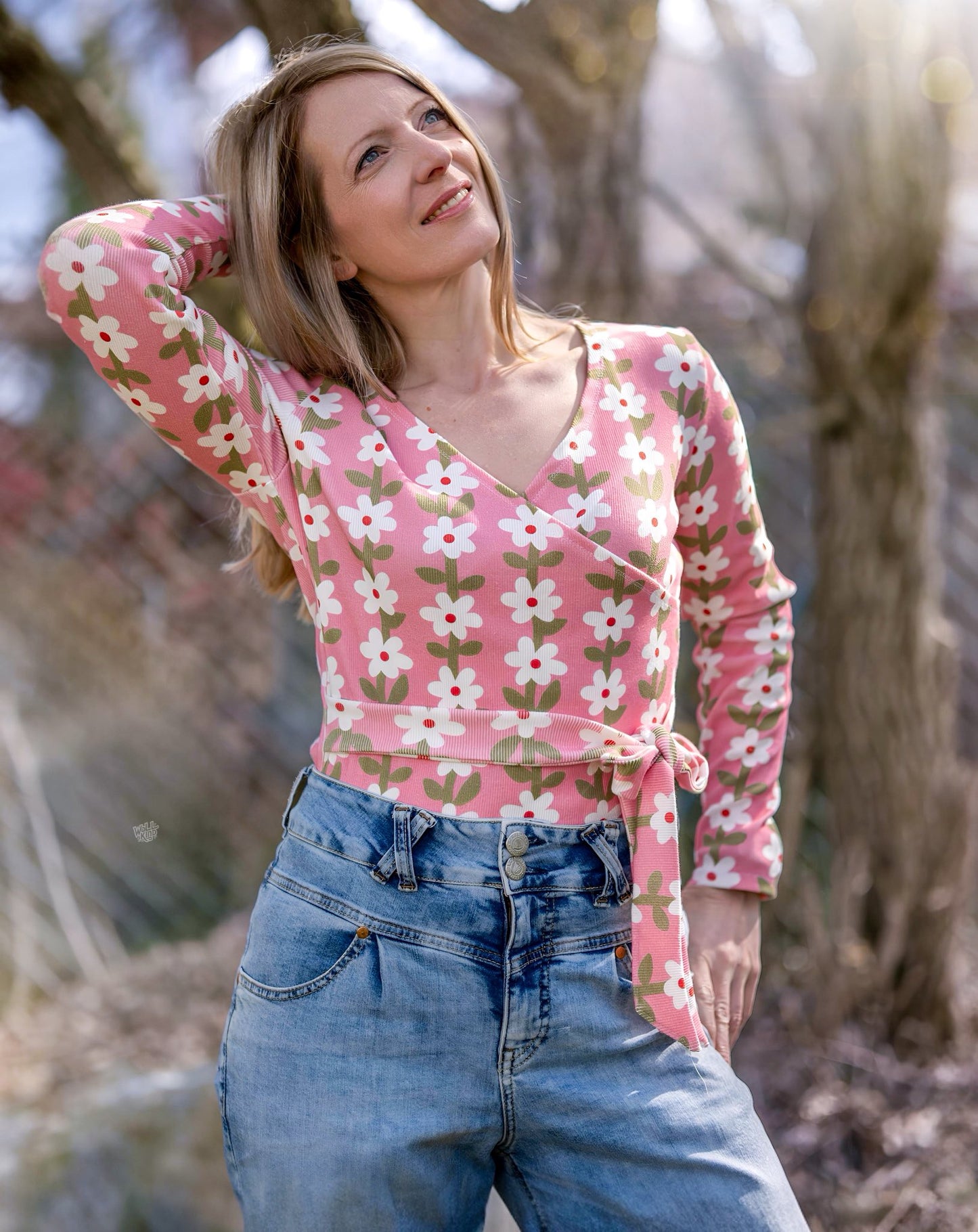 Simple Daisy Pink – Blumenstoff | auf verschiedenen Stoffarten