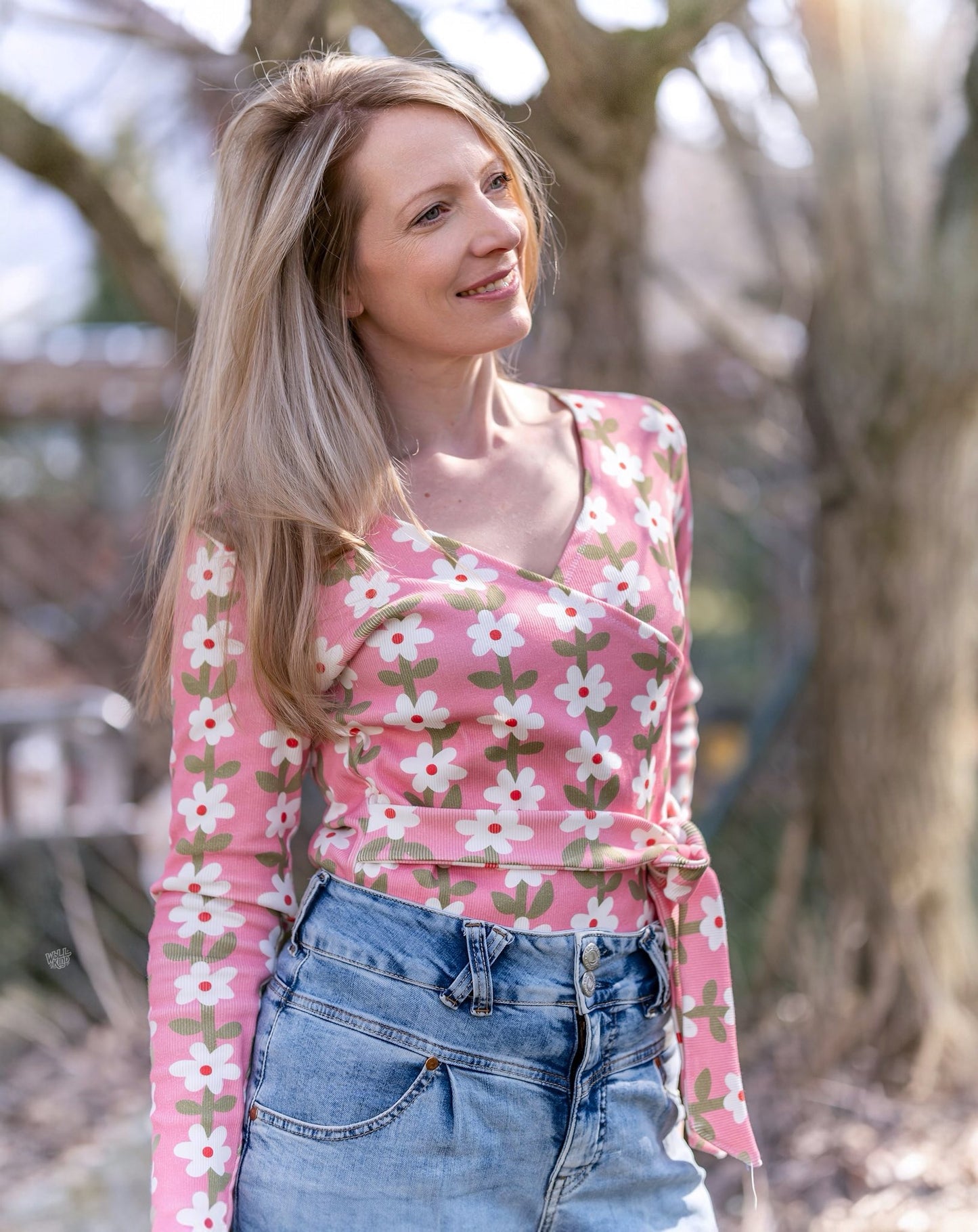 Simple Daisy Pink – Blumenstoff | auf verschiedenen Stoffarten