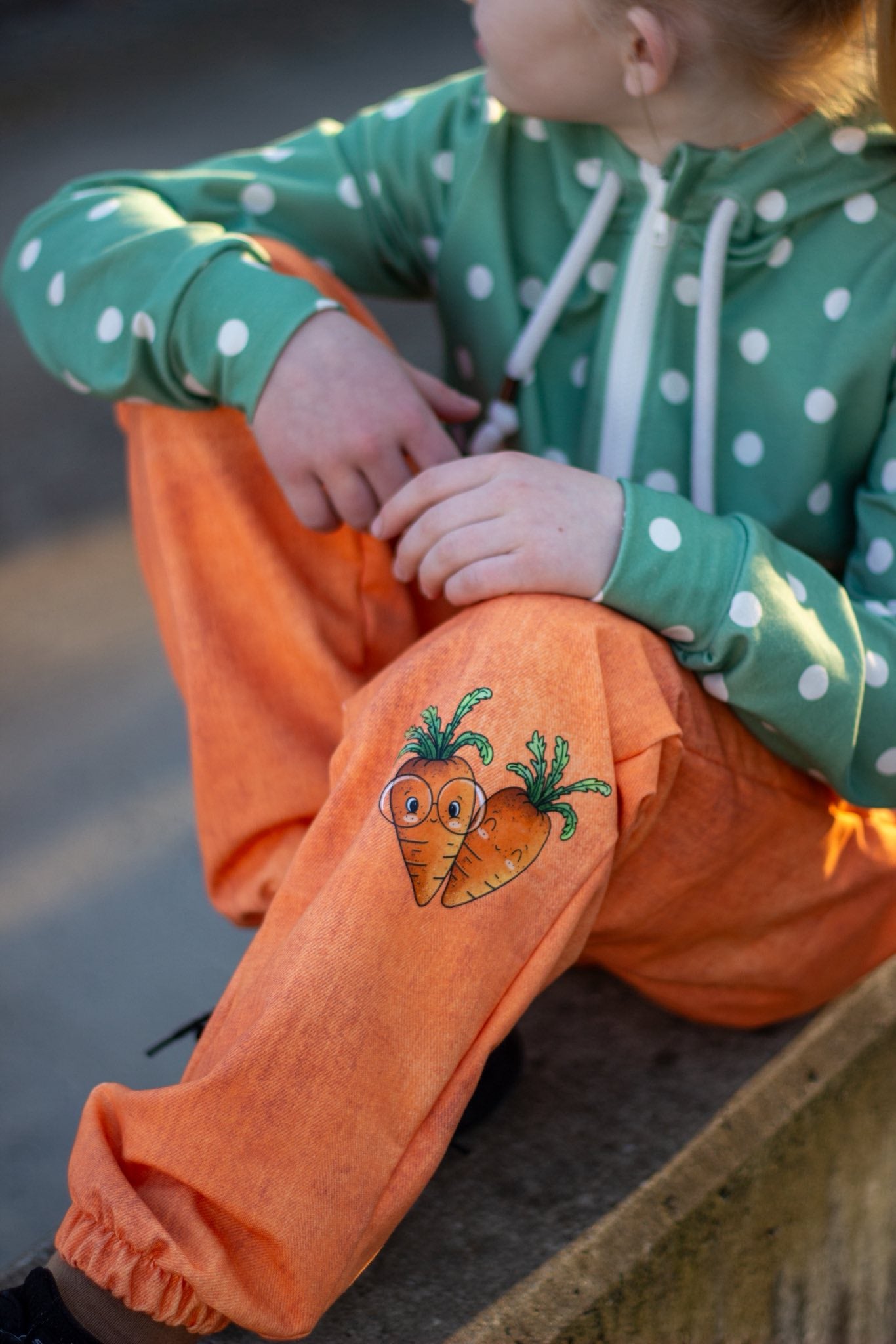 Möhrenspaß Grün – verspielter Kinderstoff | verschiedene Stoffarten