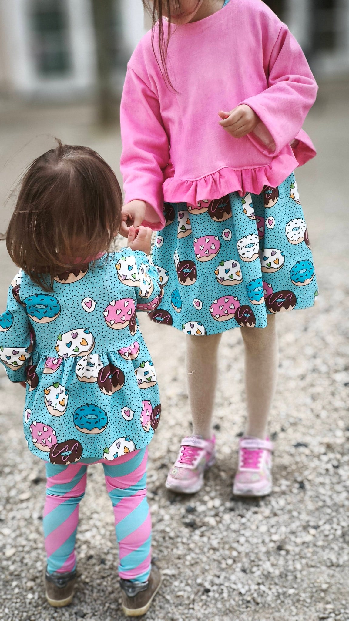 Donut Pop – Bunter Donut Stoff | auf verschiedenen Stoffarten