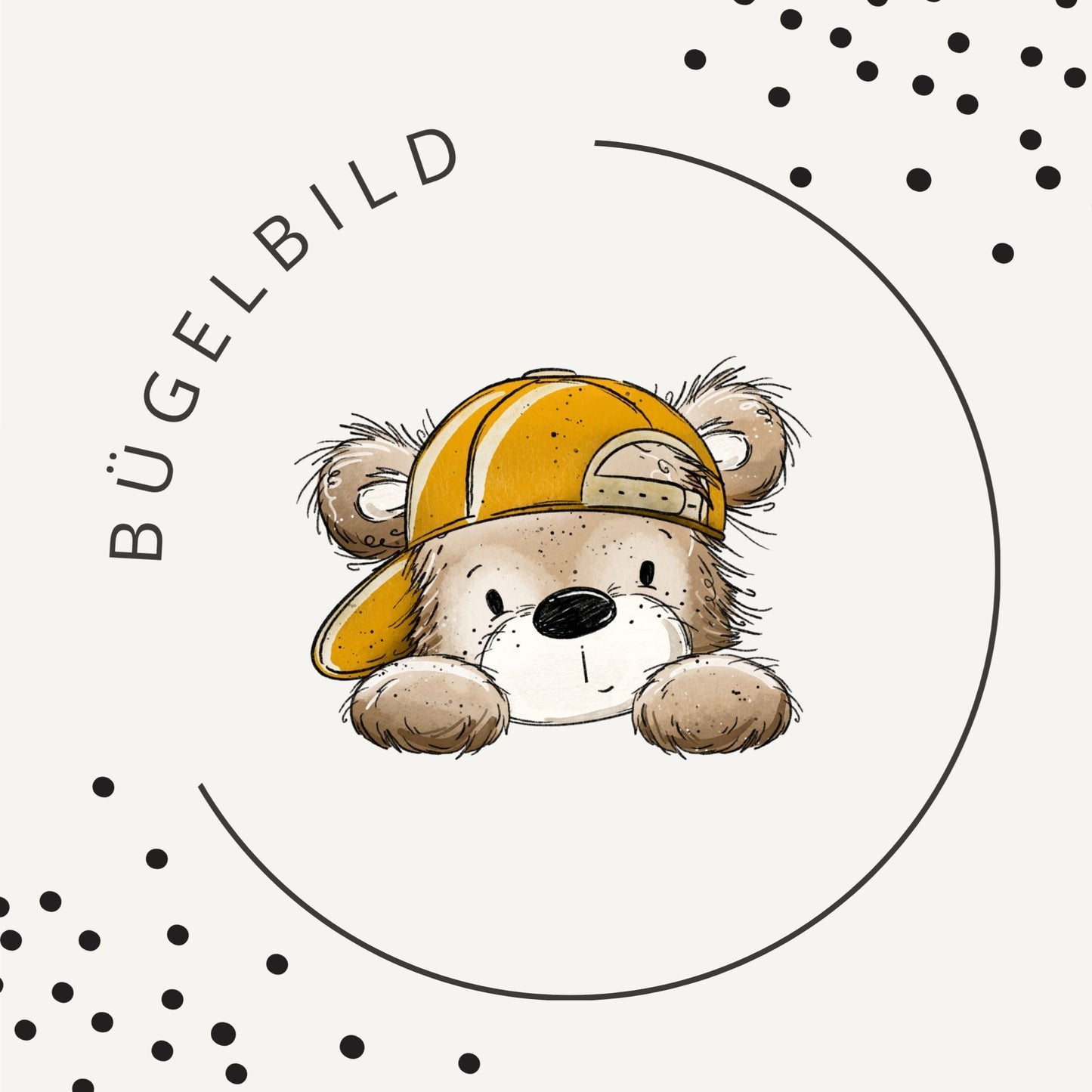 Bügelbild Bear Vibes 7 – Süßer Bär mit gelber Cap